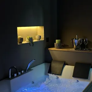 L'opera - Luxury Bed & Breakfast Palermo